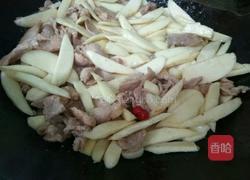 茭白炒肉片的做法图解10