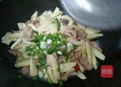 茭白炒肉片的做法图解11