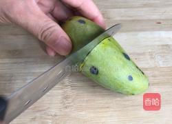 芒果果酱的做法图解1