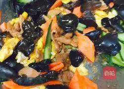 Illustration of how to make Mushu Pork 7