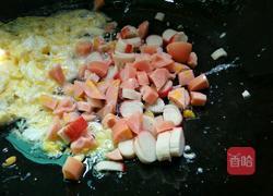 蟹肉棒火腿肠蛋炒饭的做法图解5