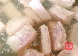 家常排骨炖土豆的做法图解3