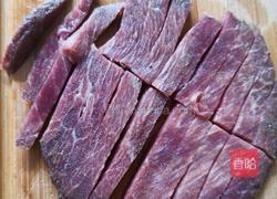 黑胡椒牛排炒饭的做法图解1