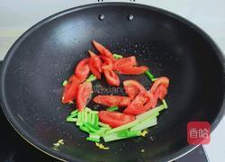 时蔬炒宽面的做法图解5