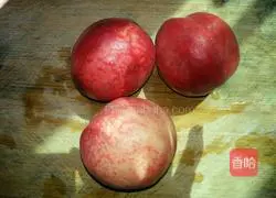 Illustration of how to make peaches in sugar water 3