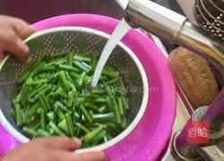 胡芹炒肉丝的做法图解5