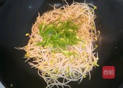 清炒青椒黄豆芽的做法图解7