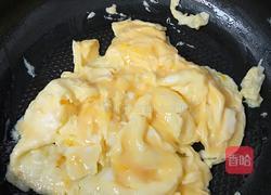 西红柿炒鸡蛋的做法图解3