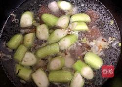 丝瓜鸭血鱼丸汤的做法图解6