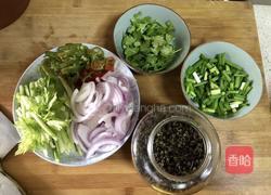 椒麻鸡的做法图解2