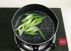 南瓜香肠芦笋意面的做法图解4