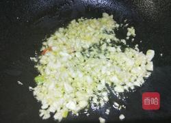 百吃不腻的蒜香娃娃菜的做法图解2