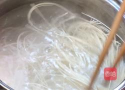 黄瓜凉面的做法图解1