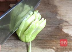 蒜蓉蒸丝瓜的做法图解3