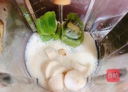 猕猴桃豆奶昔的做法图解6