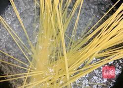 罗勒笔管鱿鱼意面的做法图解4