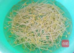豆芽丝瓜汤的做法图解2