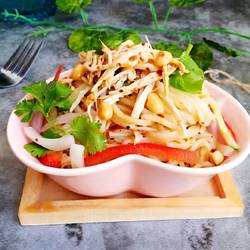 鸡丝凉面的做法[图]