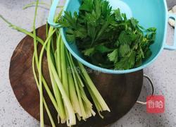 芹菜火腿鸡蛋软烧的做法图解3