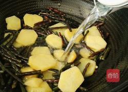 土豆炒红豇豆的做法图解11