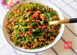 韭菜苔炒肉沫的做法图解1