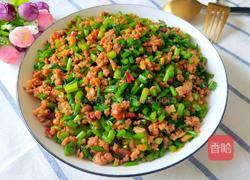 韭菜苔炒肉沫的做法图解2