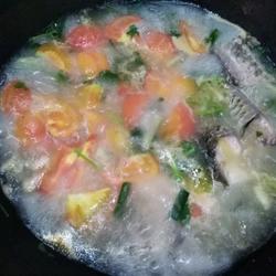 鱼骨番茄汤的做法[图]