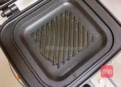 封边金枪鱼三明治（5分钟快手餐）的做法图解8