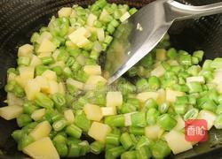 土豆炒四季豆的做法图解9