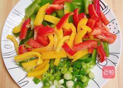 彩椒肘花肉炒饭（5分钟快手炒饭）的做法图解2