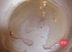 彩椒肘花肉炒饭（5分钟快手炒饭）的做法图解5