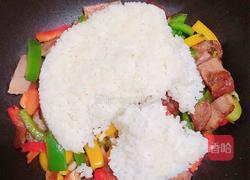 彩椒肘花肉炒饭(5分钟快手炒饭)的做法图解11