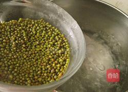 绿豆南瓜圆子汤的做法图解5