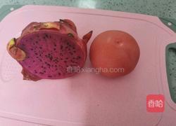 火龙果番茄美白果汁的做法图解1