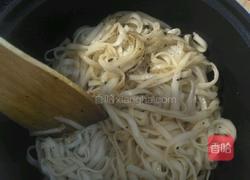火腿鸡蛋炒面的做法图解11