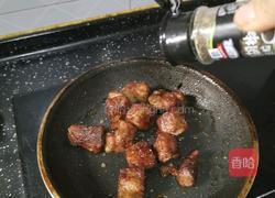 煎牛腩的做法图解6