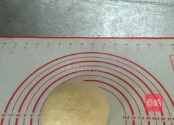 豆沙面包卷的做法图解2