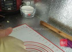 豆沙面包卷的做法图解3