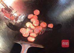 牛肉肠炒饭的做法图解2