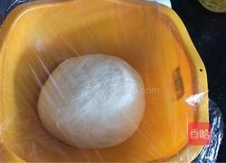 牛肉肠面包卷的做法图解3