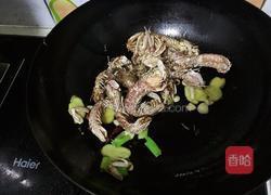 椒盐皮皮虾的做法图解6