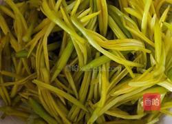 清炒黄花菜的做法图解3