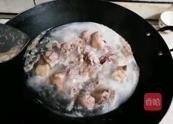 客家黄酒焖猪蹄的做法图解1