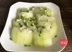 Illustration of how to make garlic winter melon 8