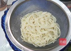 开胃销魂的鸡丝凉面的做法图解3