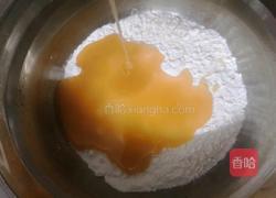 广式月饼（蛋黄白莲蓉）的做法图解5