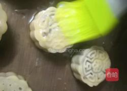 广式月饼（蛋黄豆沙馅）的做法图解13