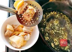 蒲菜炖鸡的做法图解4