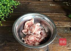 茭白炒肉丝的做法图解1