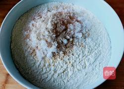 奶香燕麦馒头的做法图解2